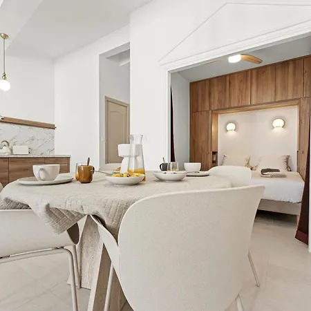 Neo-antique Renove Avec Clim - Au Coeur De