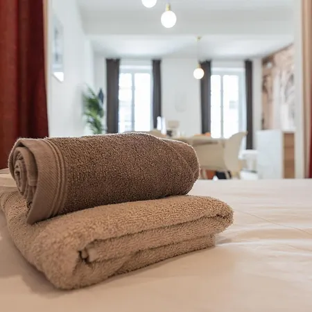 Neo-antique Renove Avec Clim - Au Coeur De Apartmán Nîmes